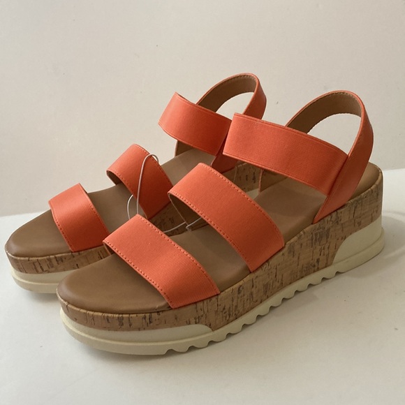 Universal Thread Strappy Sandals - Picture 2 of 3